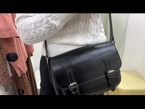 ❤️ Javna masturbacija mlade kujice FeralBerry s dildom u sobi za mjerenje ️❌ Analni video kod nas hr.myteporn.ru ❌